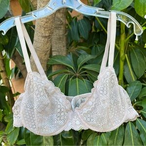Etam Nude /Cream lace bra!